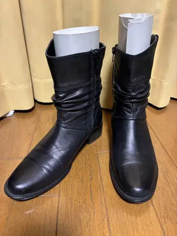 camelot 블랙 가죽 숏부츠