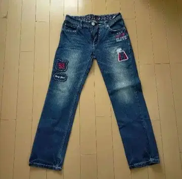 Body Glove 자수 패치 스트레이트 데님