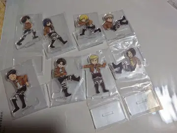 진격의 거인 아크릴 스탠드 8체 세트