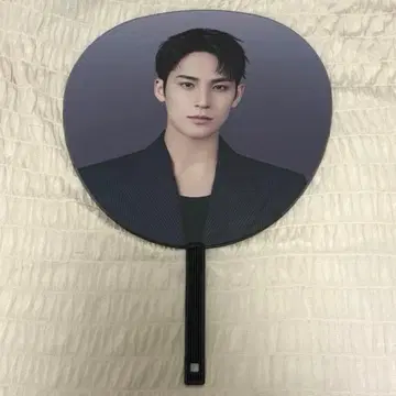 SEVENTEEN 민규 부채