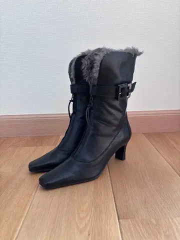 요시노야 퍼 달린 숏부츠