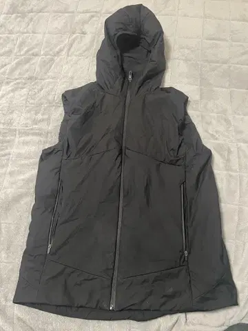 워크맨 X-Shelter 다운 베스트 LL 블랙