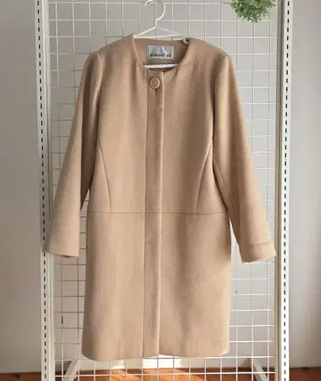 NATURAL BEAUTY BASIC 베이지 롱 코트 노카라 코트