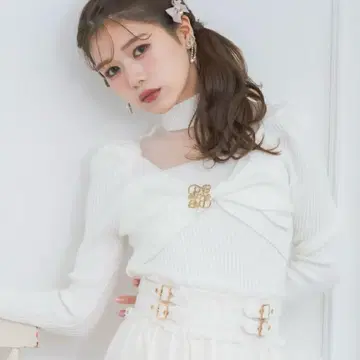 ROJITA 시어 데콜테 트위스트 리본 니트 화이트