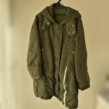 올리브색 모즈 코트 후드 부착