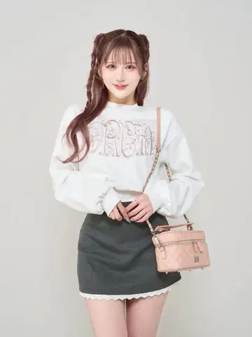 Darich 자수 맨투맨 상의