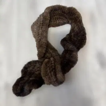 브라운 퍼 머플러