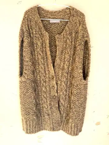 Audrey and John Wad 니트 가디건