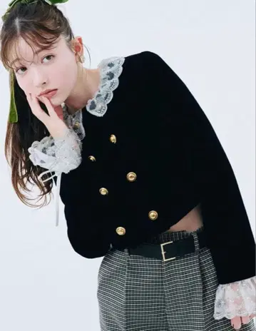 스캘럽 비쥬 어태치드 자켓