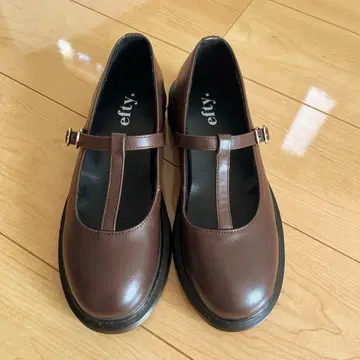 블루블루에 통굽 신발