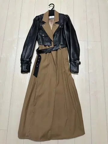 AMERI 라이더스 도킹 트렌치코트