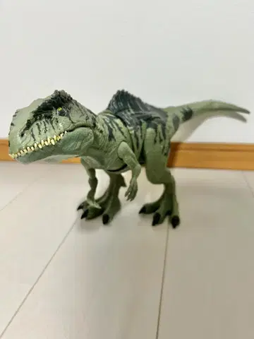 쥬라기 월드 슈퍼 물기! 포효하는 기가노토사우루스