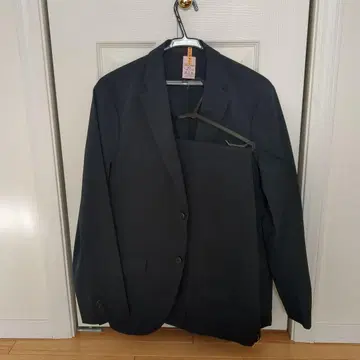 유니클로 감동 셋업 네이비 M 스트레치 경량 남성용 여름용