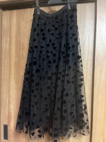 폴린느 브로 블랙 도트 무늬 튤 롱 스커트