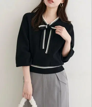 [ 재고 없음 ] naturalcouture 배색 라인 보타이 니트