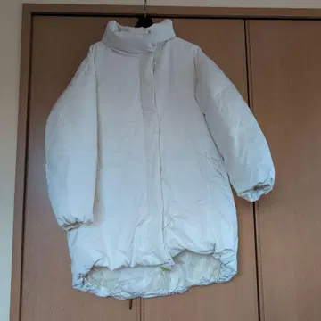[ 미사용 ] COMME CA ISM 화이트 다운 자켓 02