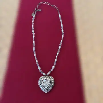 하트형 펜던트 목걸이