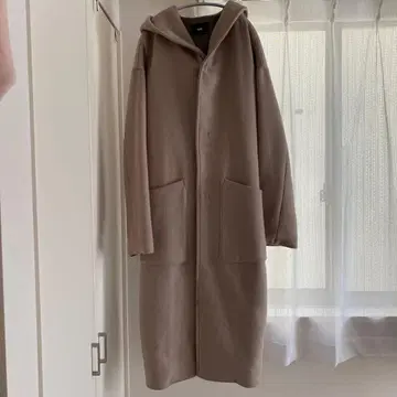 HARE 후드 부착 베이지 롱 코트