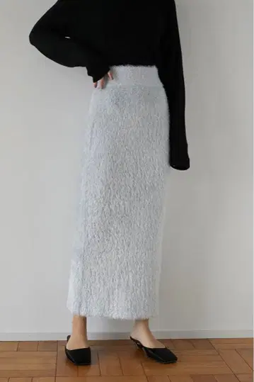 [ 새상품급 ] ELLIE 엘리 라메 스커트 실버