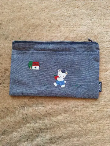 파밀리아 파우치