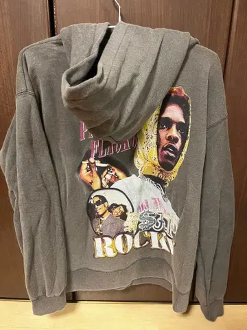 AMR 그레이 후드티 에이셉 라키