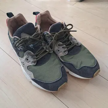 플라워마운틴 야마노2 스니커즈