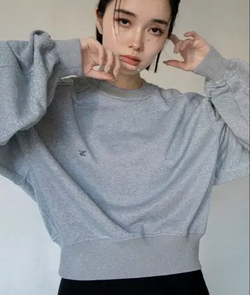 [ VACANCY ] 로고 자수 볼륨 슬리브 트레이닝복