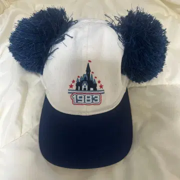 미키 귀도리 모자 1983년 디자인