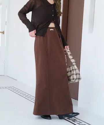 kastane SAWAMOTO 기획 멜로우 맨투맨 스커트 브라운