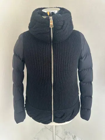 Herno 블랙 니트 다운 자켓