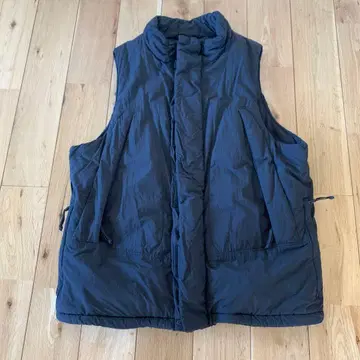 프릭스스토어 PRIMALOFT 슬리브리스 다운 자켓 네이비