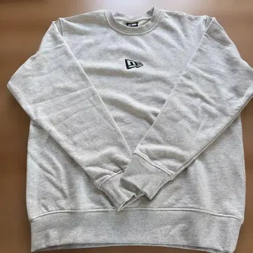 새상품 NEW ERA 뉴에라 맨투맨 MEDIUM