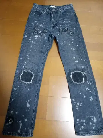 NUMBER (N)INE 데미지 가공 스트레이트 데님