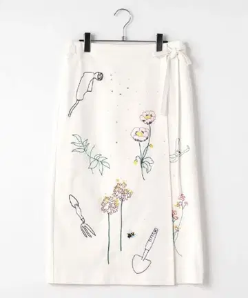 [ 25SS ] 택 포함 새상품 MUVEIL 미유베일 스커트 자수