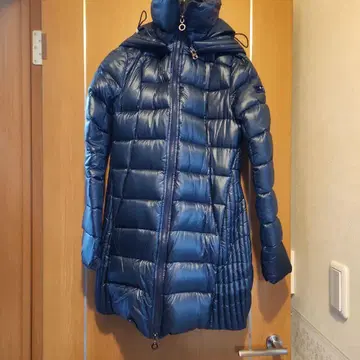 타트라스 네이비 후드 부착 롱 다운 자켓