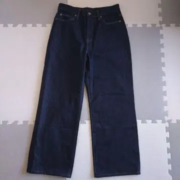 유니클로 와이드 스트레이트 청바지 26 사이즈