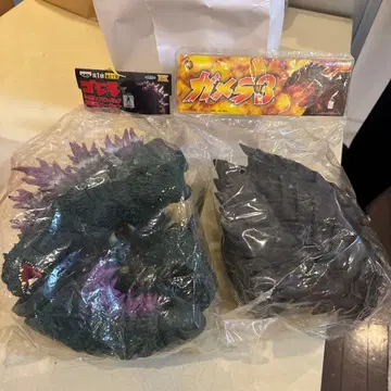 고질라 가메라 3 피규어 세트