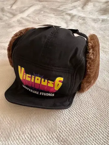 USJ 미니언 이어 플랩 캡