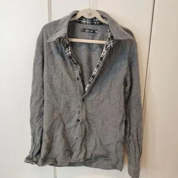 토네이도 마트 그레이 셔츠