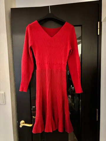 룰루윌비 니트 플레어 원피스 레드 새상품급