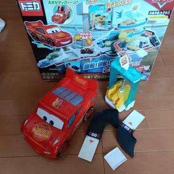 [카즈 토미카] 토네이도 슈터로 변신 맥퀸 카즈토미카