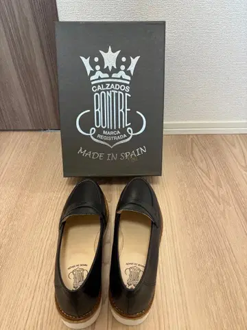 본트레 로퍼 새상품 미사용 스페인 37 블랙 블랙 컬러