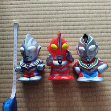 울트라맨 저금통 3개