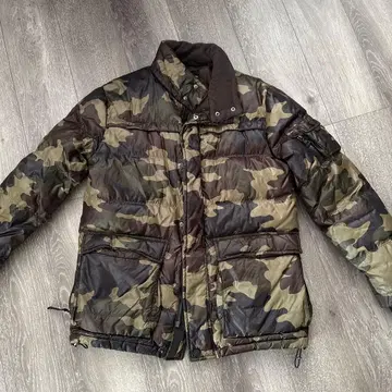 유니클로 카모 패턴 다운 자켓 코트 프리미엄 다운
