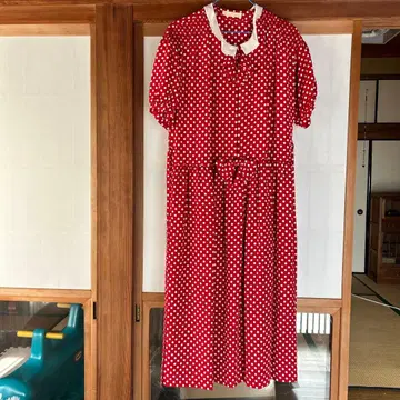 빨간색 물방울 패턴 반팔 롱 원피스
