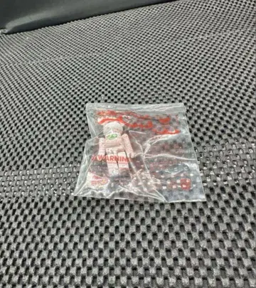 베어브릭 onelove 스와로브스키 익명 배송 네코포스