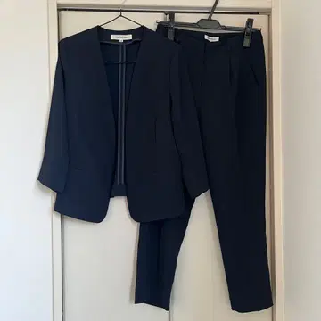 네이비 수트 셋업