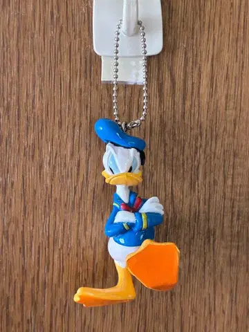 도널드 덕 키링 스트랩 피규어