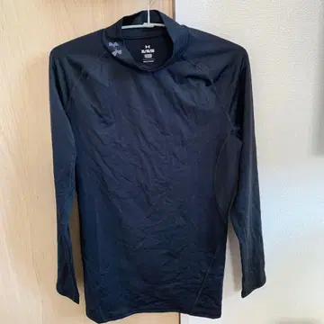 [택 포함 새상품] Under Armour 히트기어 컴프레션 XL