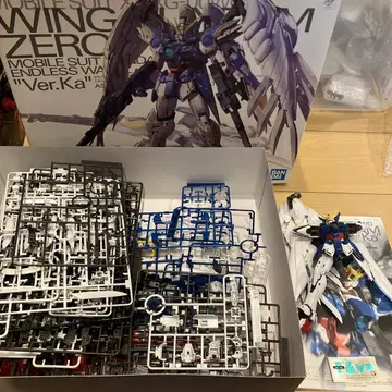 (페인팅에 추천, 조립 중) MG 윙건담 제로 EW Ver.Ka